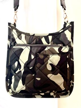 Camo Quilted Crossbody Bag - Green Camo